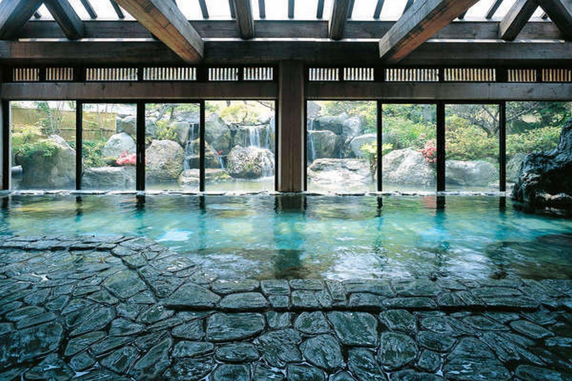 Yuraku Hotel Awara Exterior photo